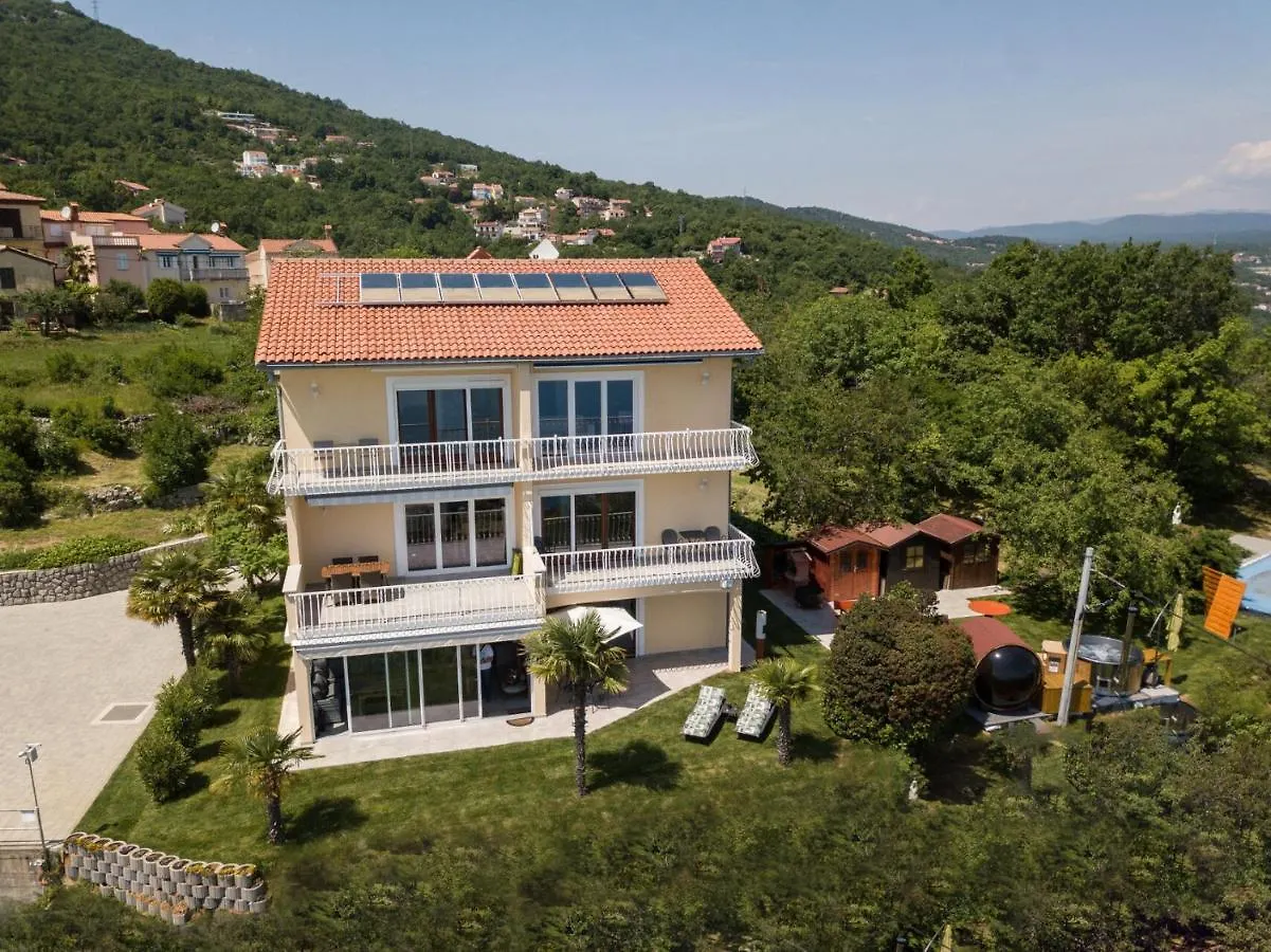 Bela Vista 5 Rustikales Appartement Volosko 0*,