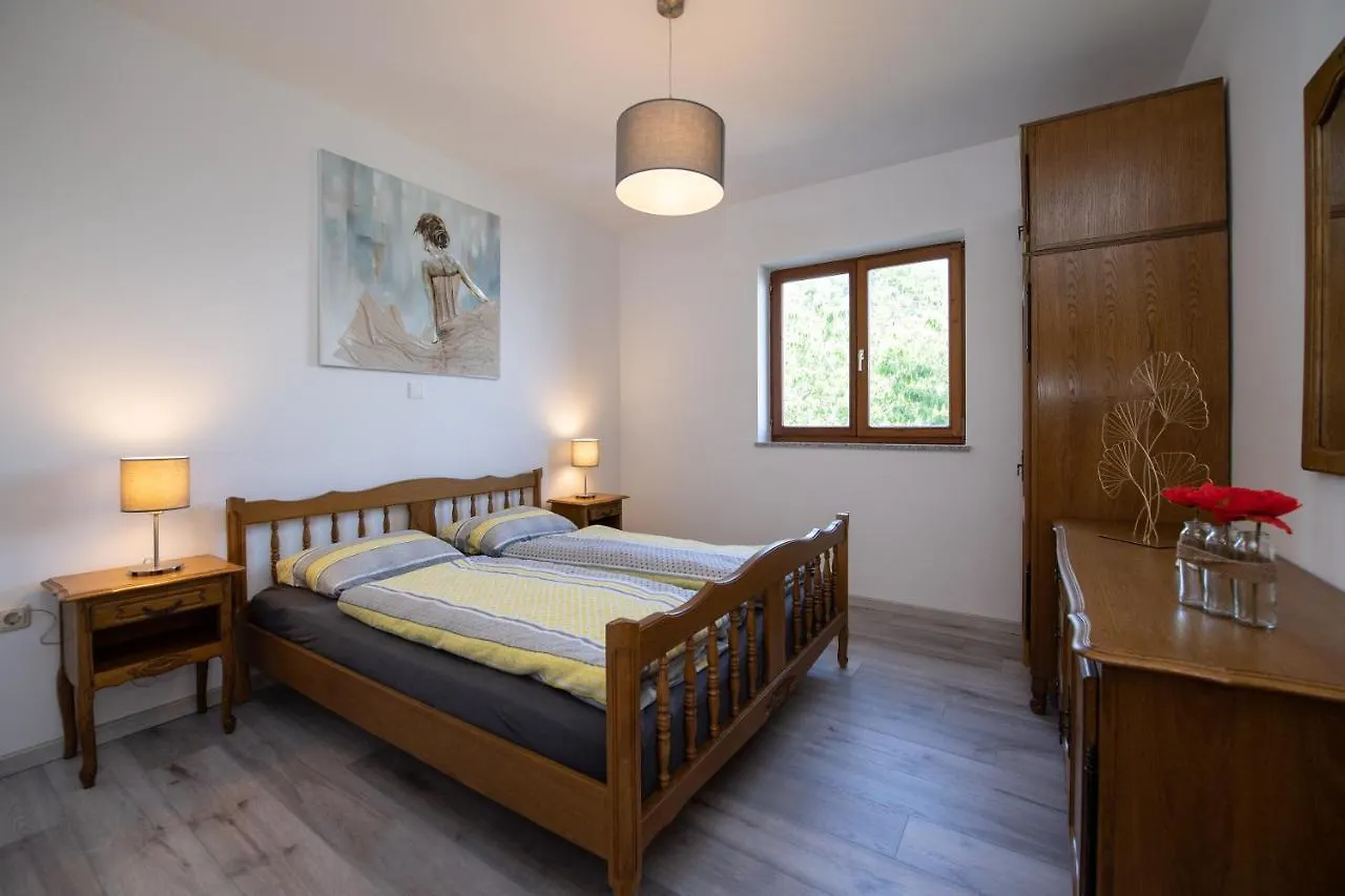 Apartment Bela Vista 5 Rustikales Appartement Volosko