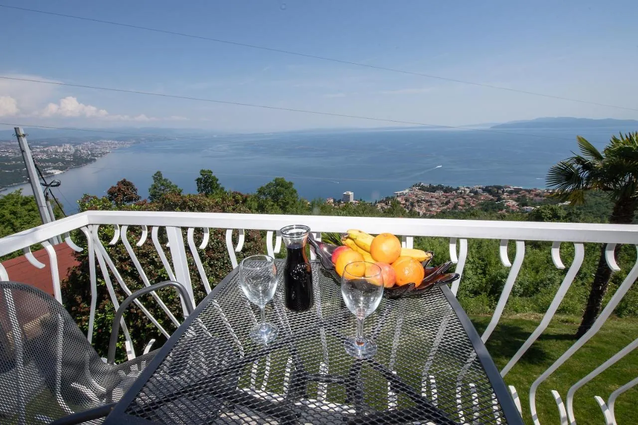 Bela Vista 5 Rustikales Appartement Volosko 0*,  Croatia