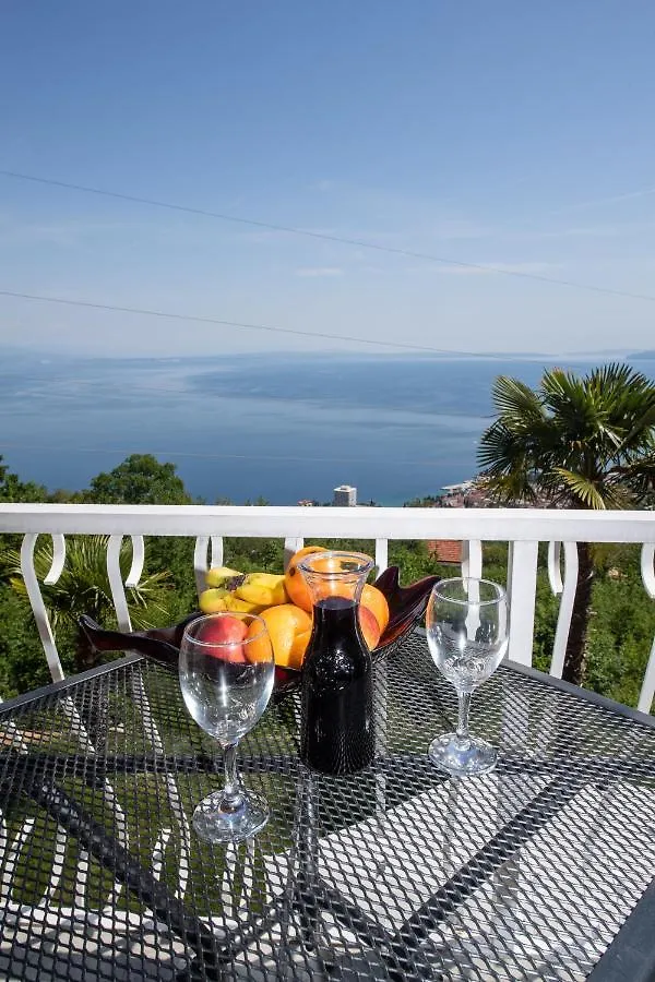 Bela Vista 5 Rustikales Appartement Volosko