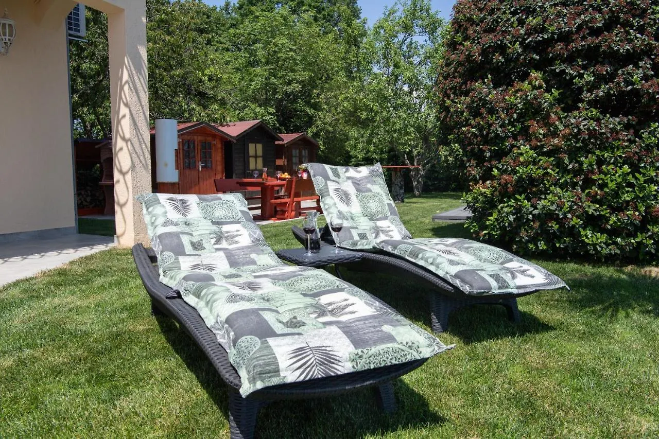 Apartment Bela Vista 5 Rustikales Appartement Volosko Croatia