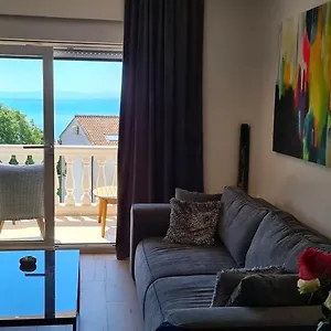 Luxury Isabel Apartment